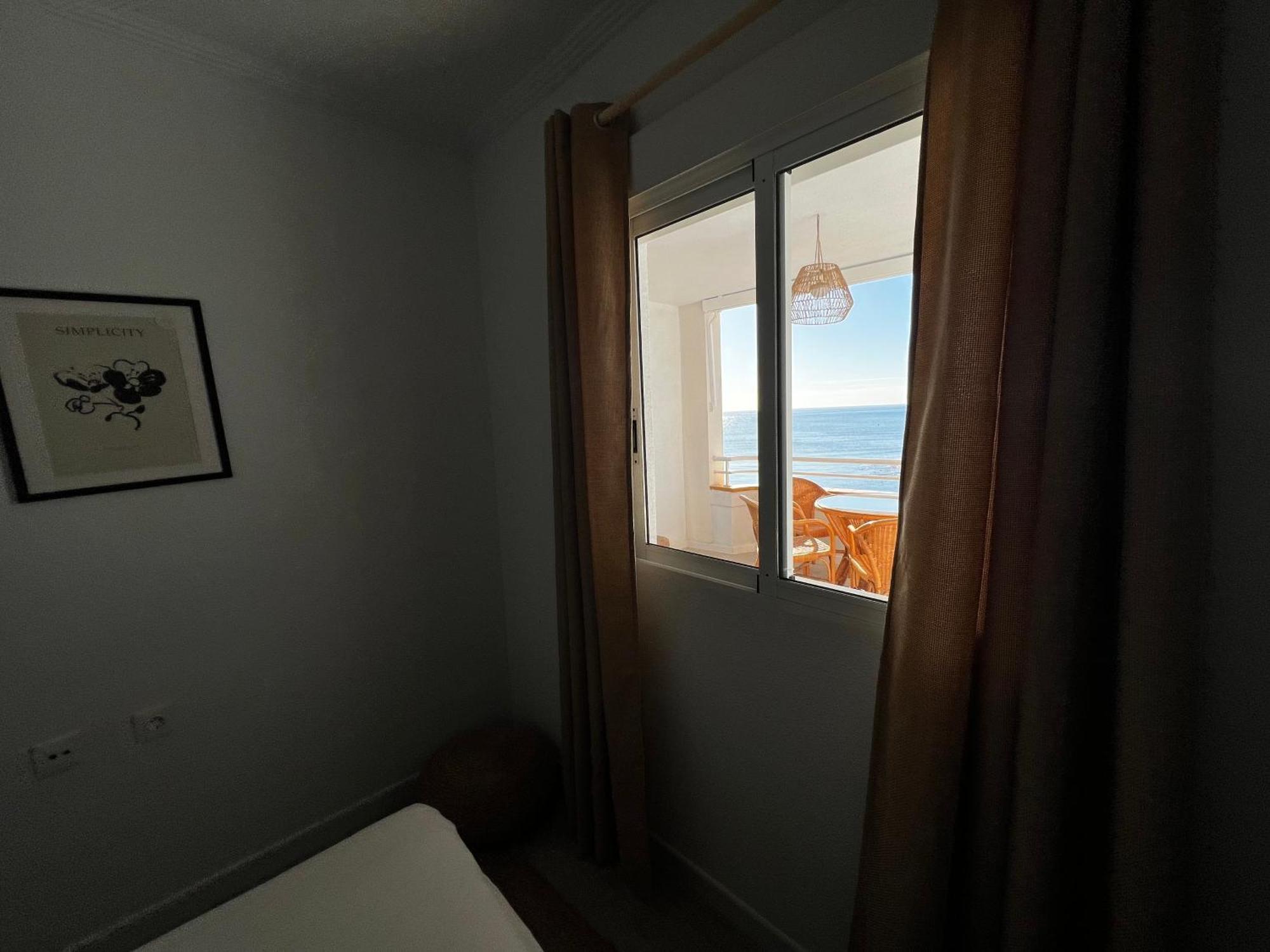 Costa Este Apartments - 또레비에하 외부 사진