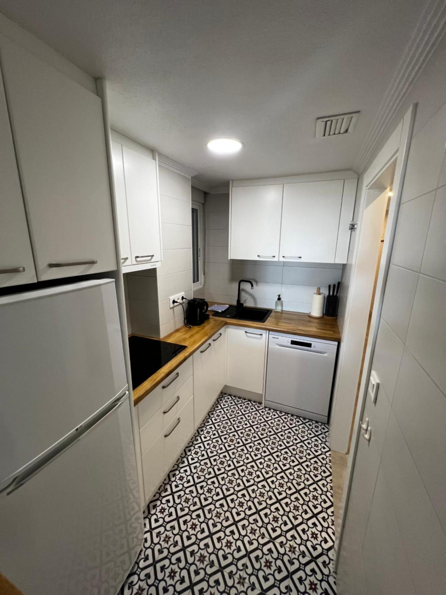 Costa Este Apartments - 또레비에하 외부 사진