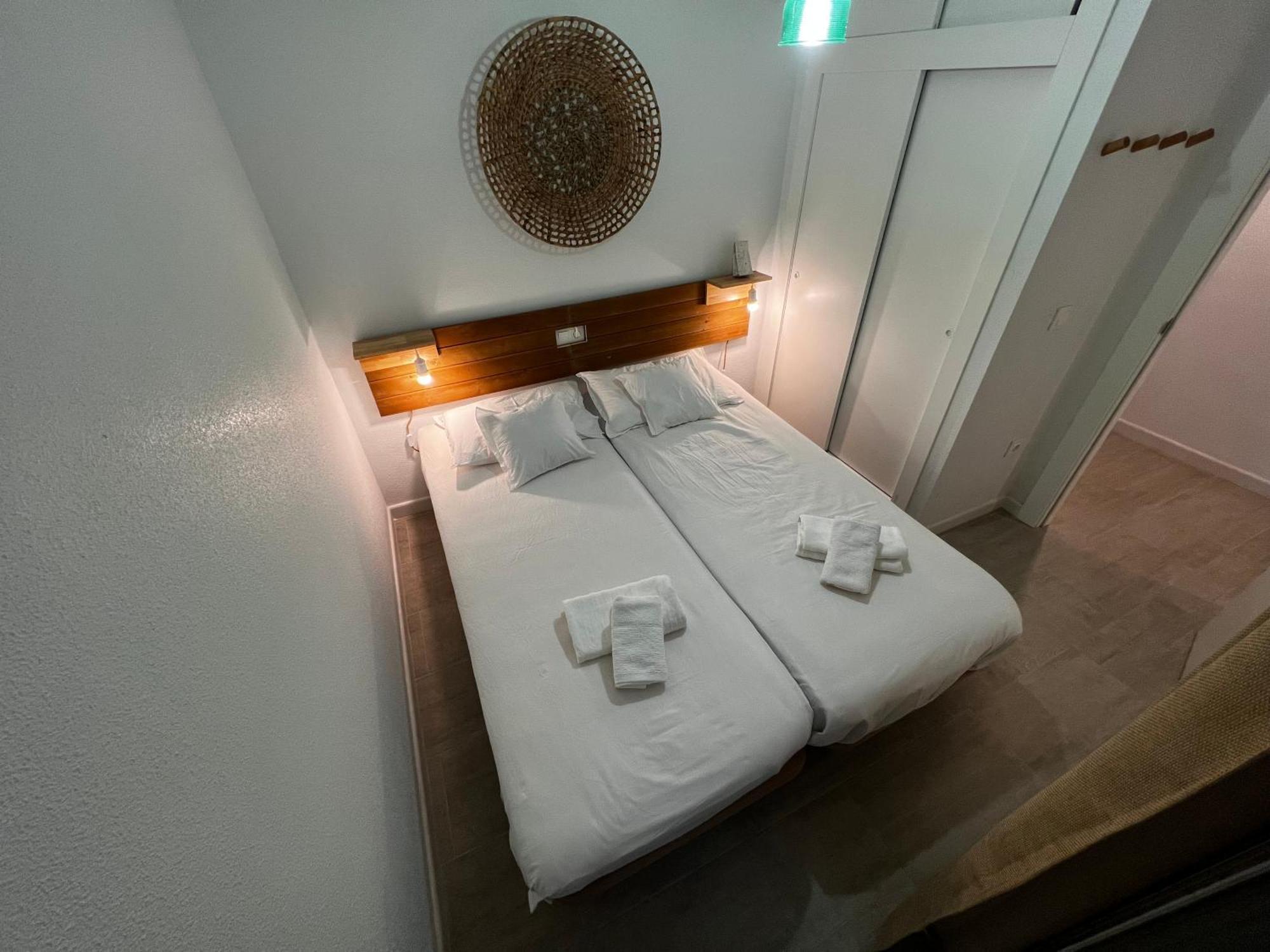 Costa Este Apartments - 또레비에하 외부 사진